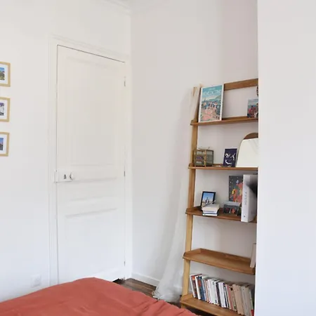 아파트 Bright In The Heart Of Batignolles 파리